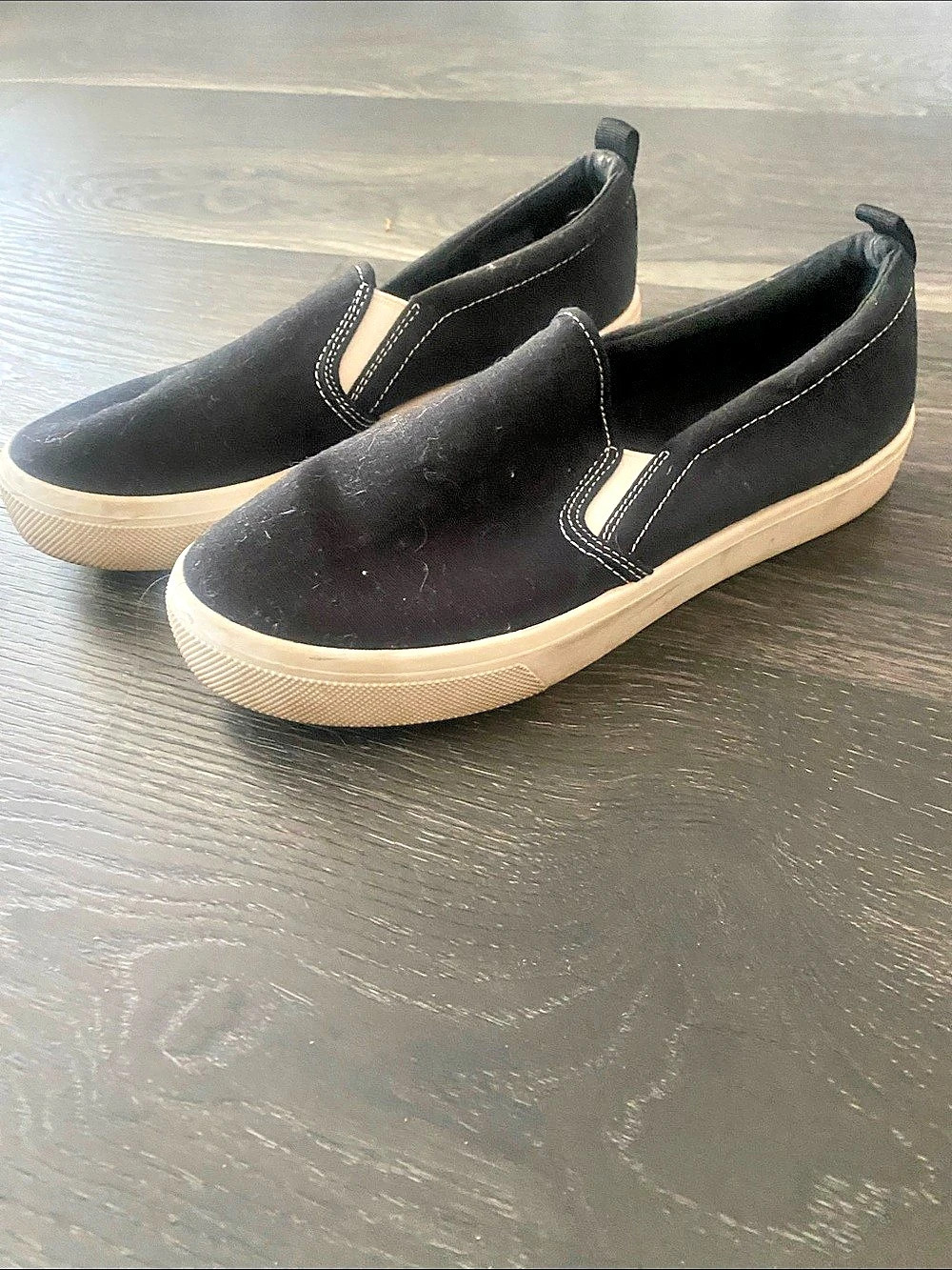 Skechers Black Slip-On Sneakers Women’s 8.5